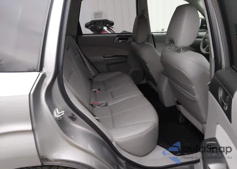 2011 Subaru Forester 2.5X Limited z USA, uszkodzony, nr VIN JF2SHAEC2BH777635